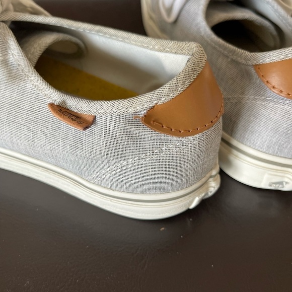 Vans women’s size 9.5 - Picture 12 of 17